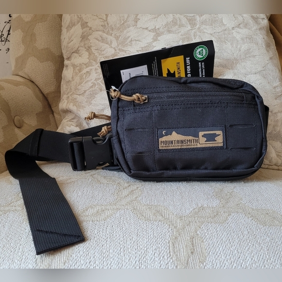 NEW MOUNTAIN SMITH FORGED FOR LIFE SIDEKICK BELT BAG FANNY PACK BLACK SMALL - Picture 2 of 16